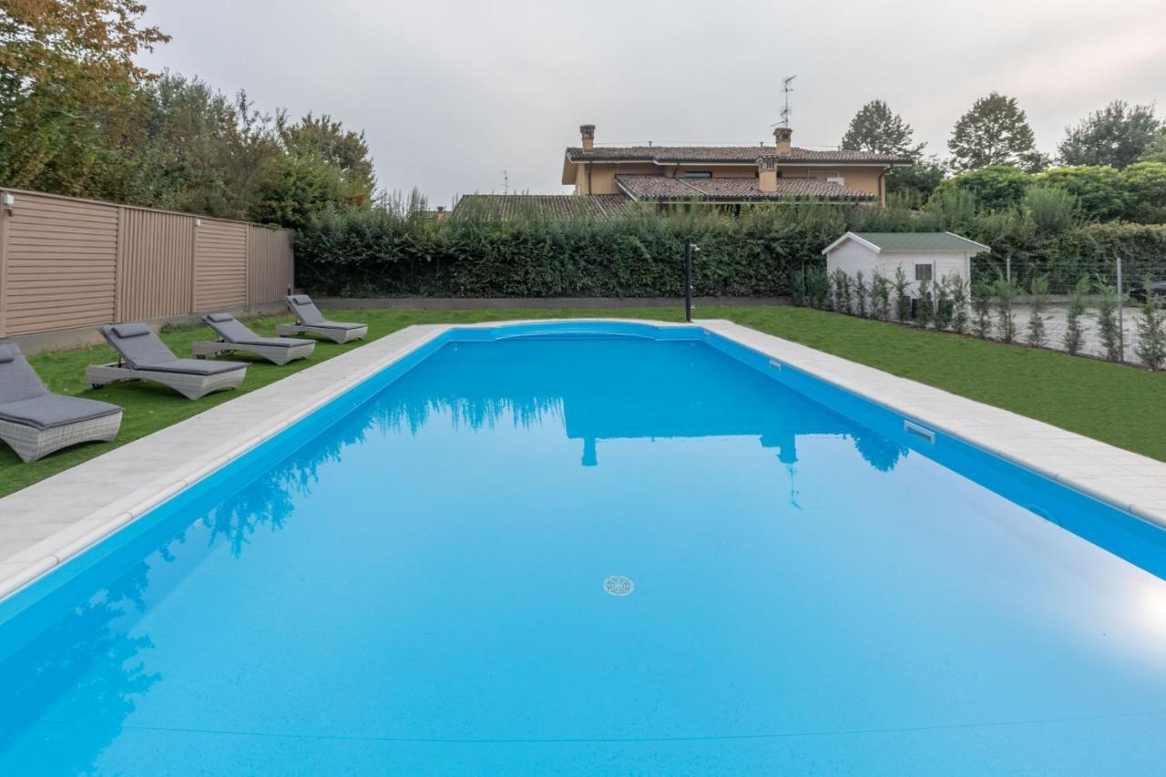 Villa Petra Novellara ภายนอก รูปภาพ