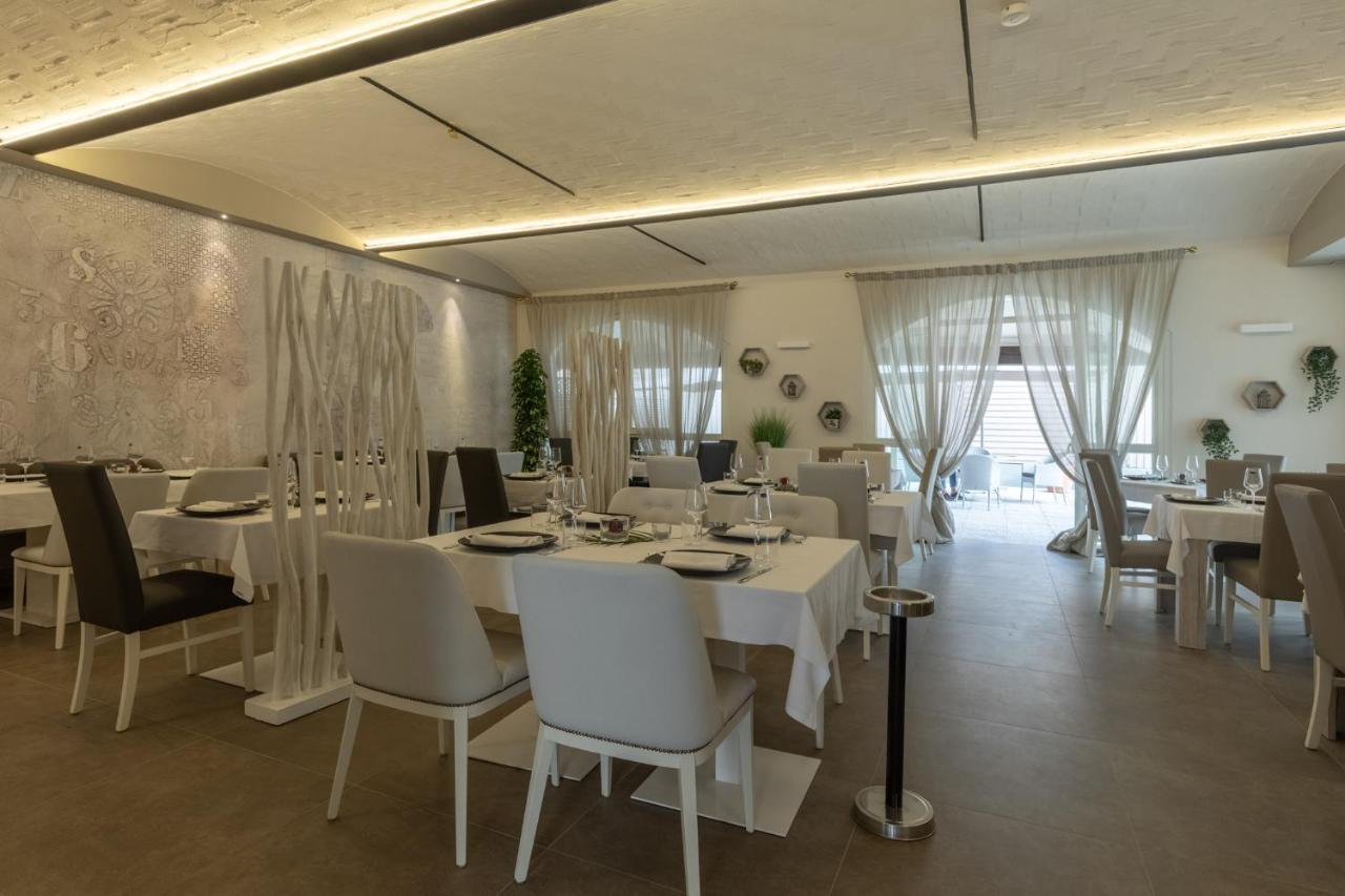Villa Petra Novellara ภายนอก รูปภาพ
